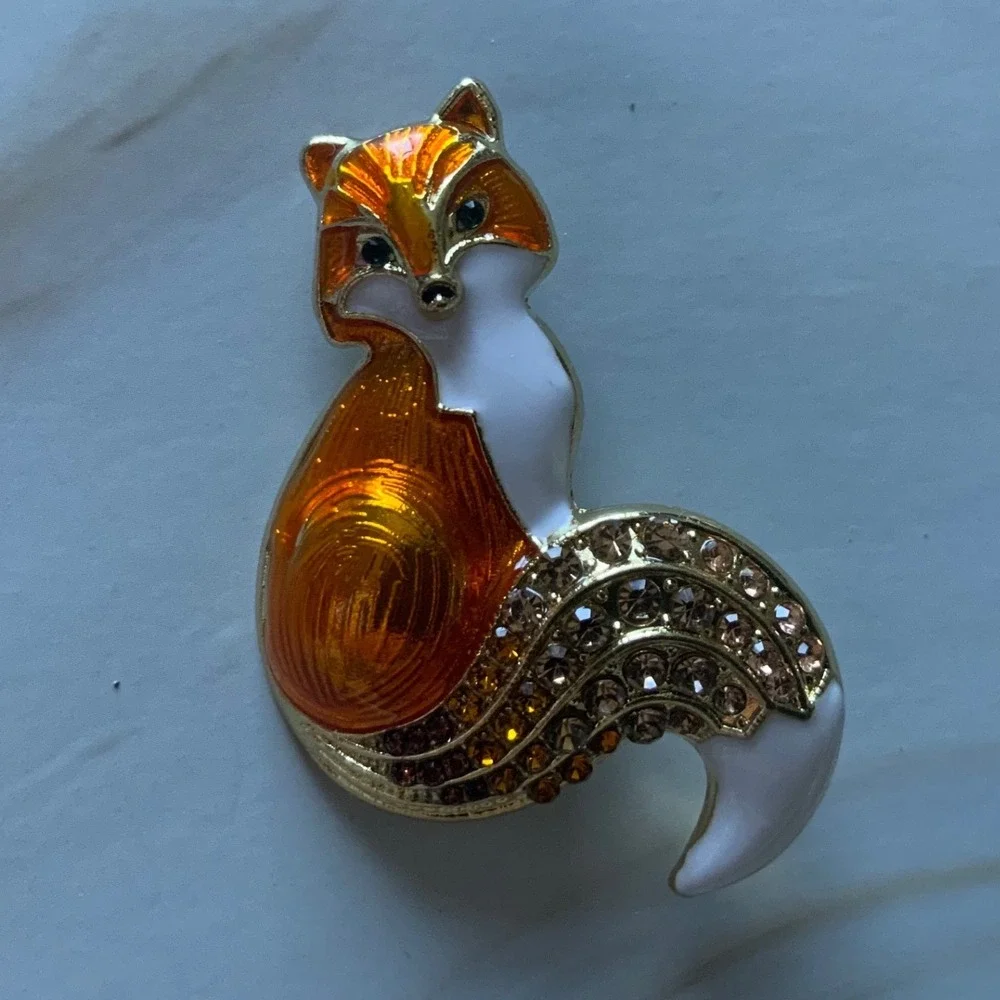 Vintage Enamel Fox Brooch Pin Gold Tone Orange White Rhinestone Tail Animal